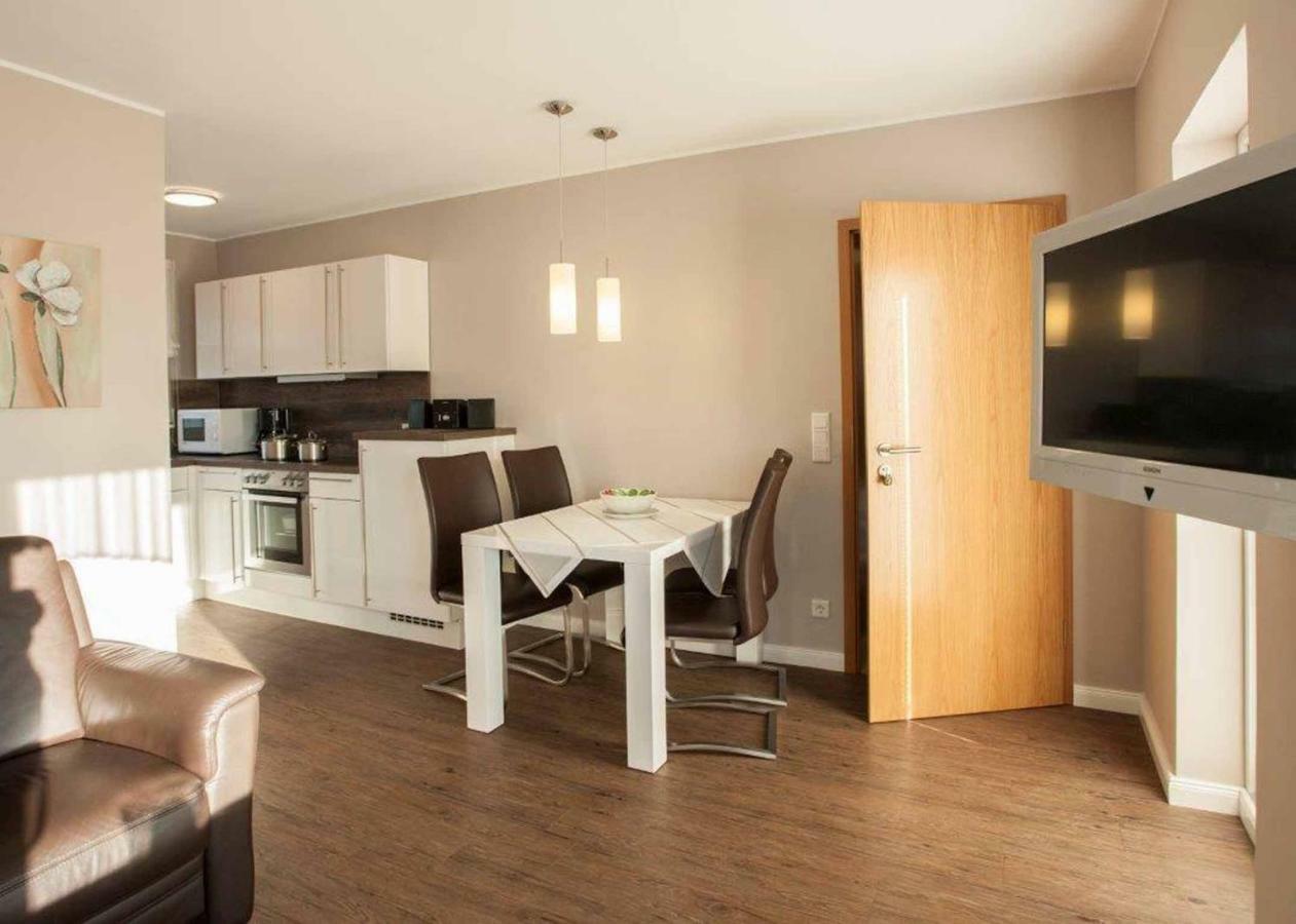 Apartment mit Balkon
